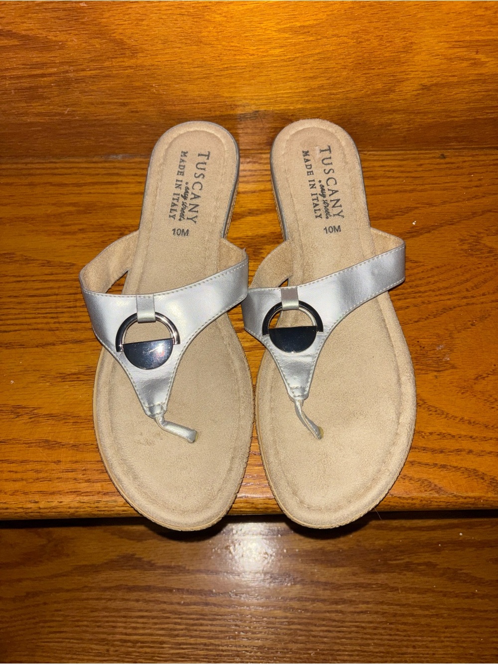 Tuscany Silver Leather Toe-Post Sandal - Women's